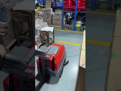 เครื่องล้างพื้น compact Dycon ผ่านผ่านทางทางแคบได้ง่าย